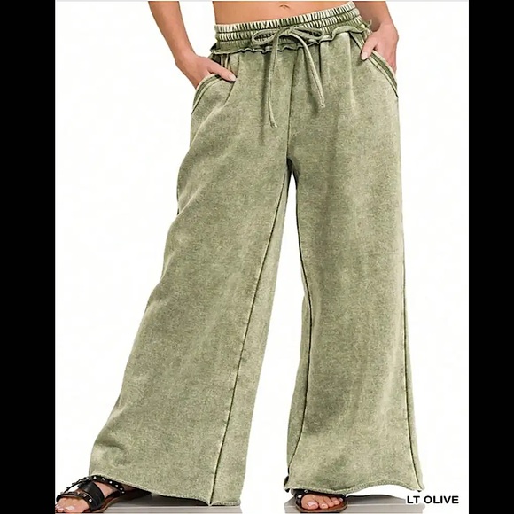 New Zenana Acid Wash Palazzo Sweatpants - Picture 2 of 4